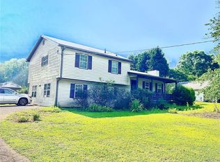 1030 Hamilton Rd NW, Kennesaw, GA 30152