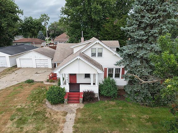 2nd image of 705 4th St