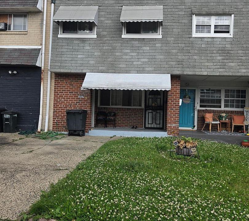 1st image of 1517 Guilford Pl