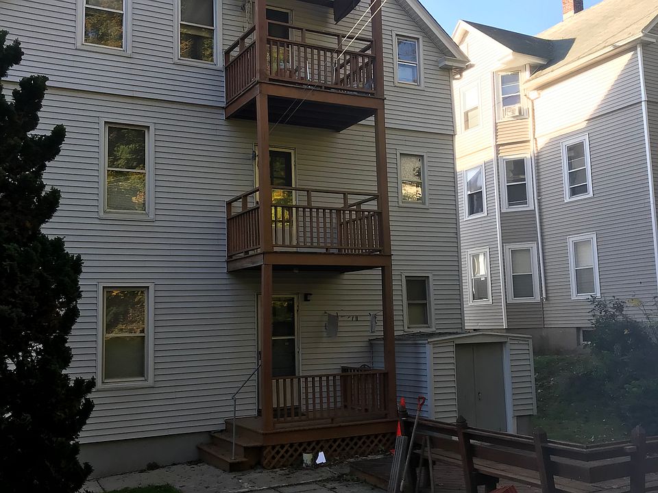 2nd image of 39 Chapman Ct