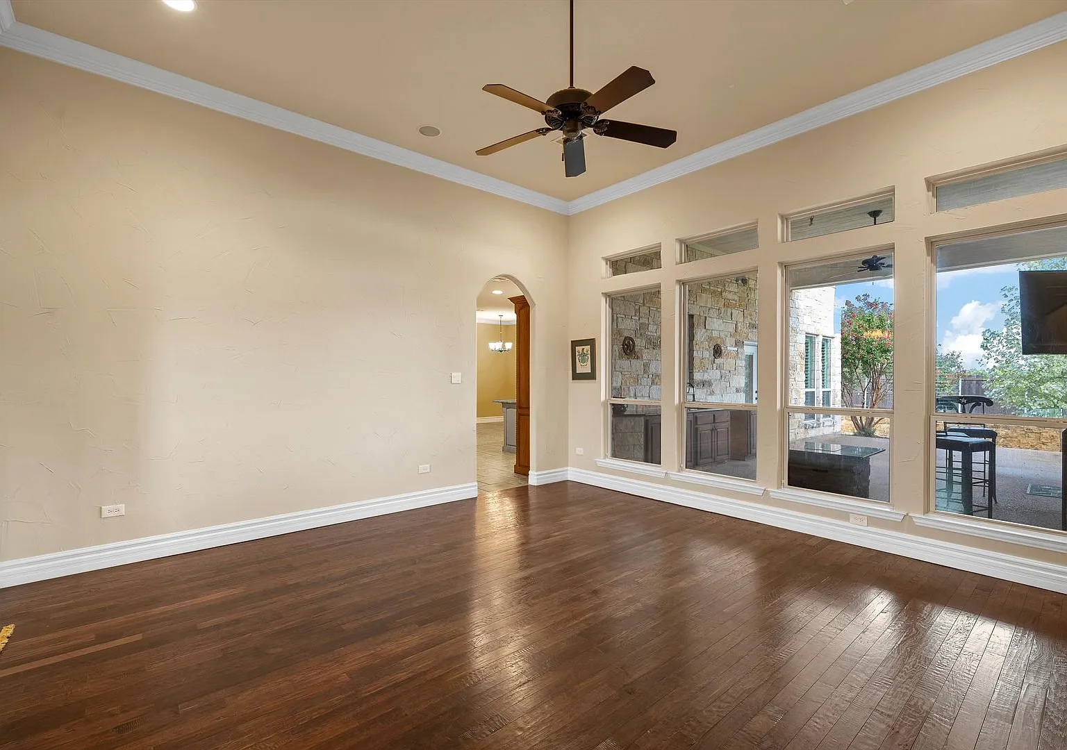 7030 Flagstone Circle — Photo 4