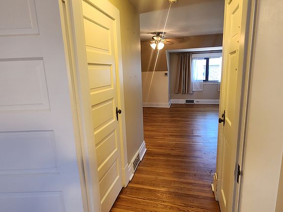 3rd image of 261 Martsolf Ave #3
