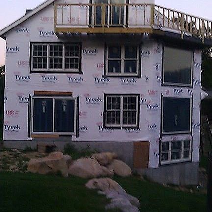 Wrap round private deck