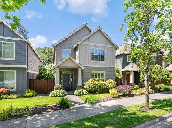 8914 SW Taylors Ferry Rd, Tigard, OR 97223