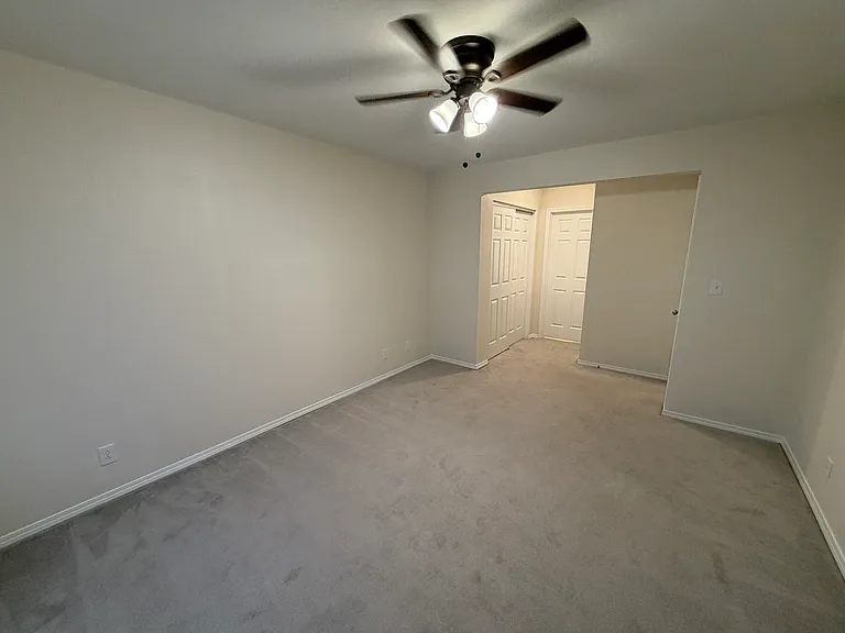 4 Hartwell Ct #10 — Photo 14