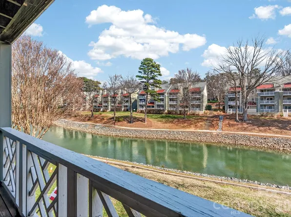 19819 Henderson Rd Unit J, Cornelius, NC 28031