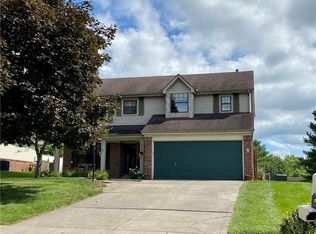 1009 Crimson King Pkwy, Mooresville, IN 46158