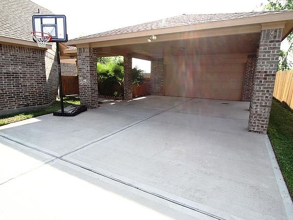 3rd image of 2160 Santa Cruz Ln