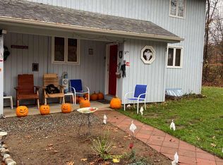 101 Sweet Rd, Gansevoort, NY 12831