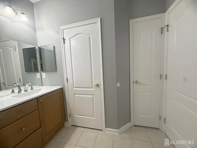 3213 Edward Stec Blvd — Photo 19