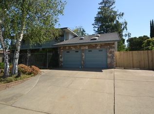 2266 W La Loma Dr, Rancho Cordova, CA