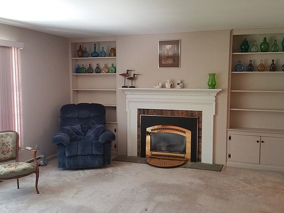 2nd image of 6 Woodbrook Dr