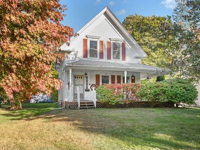 28 Holden St, Worcester, MA, 01605