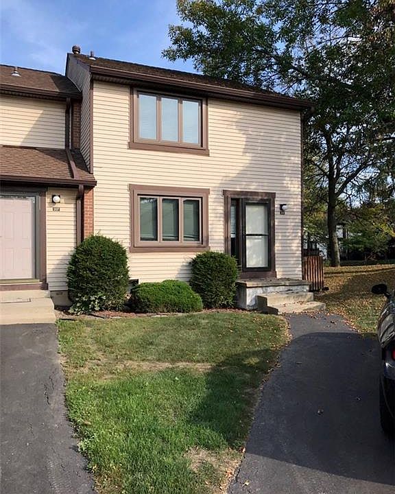 1st image of 208 Charlesgate Cir