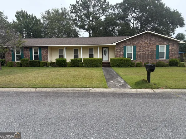 303 Irvindale Dr, Dublin, GA 31021