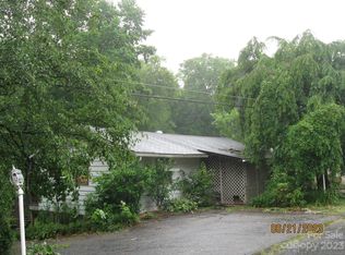 39 Forsythe St, Marion, NC 28752