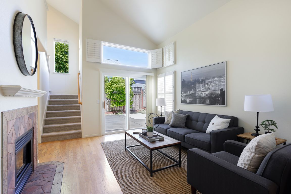 Grey Hawk Way-1404-008.jpg