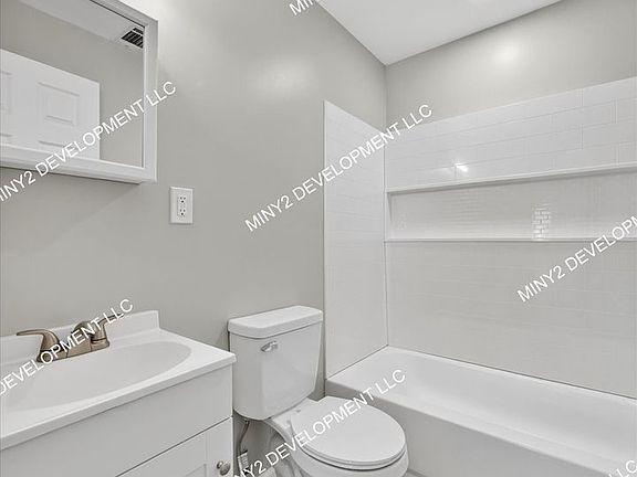 4th image of 12862 Georgiana Ave