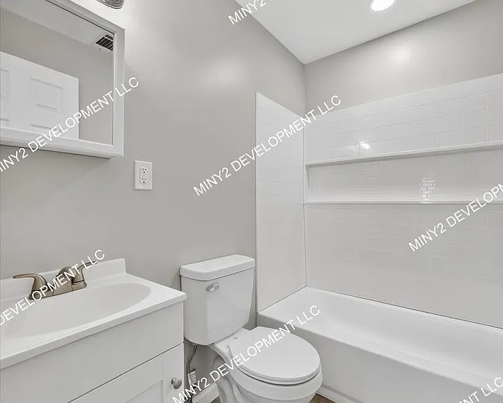 12862 Georgiana Ave — Photo 4