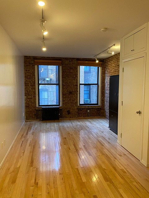 1st image of 52 Macdougal St APT 3D