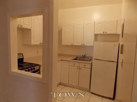 Rented by Town Residential | media 46
