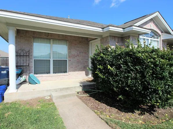 2323 Axis Ct, College Station, TX 77845