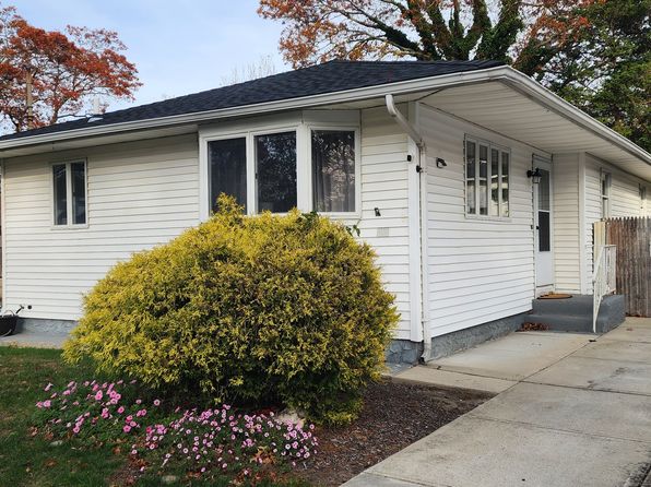 43 Titmus Dr
