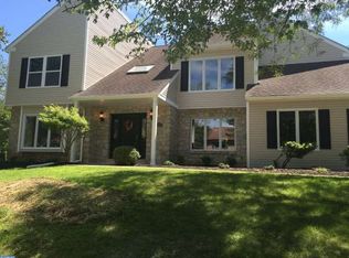 2010 Country Club Dr, Doylestown, PA 18901