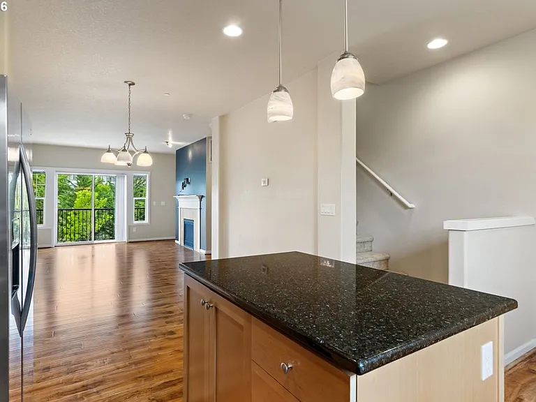 29087 SW Costa Cir W — Photo 3