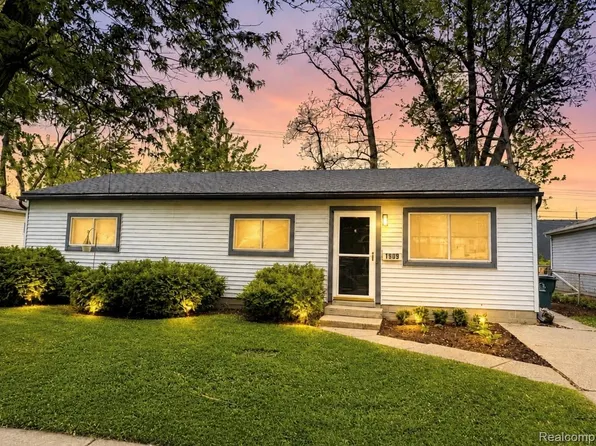 1909 E Troy Ave, Ferndale, MI 48220