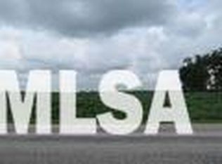 4650 Forest Grove Rd, Bettendorf, IA 52722