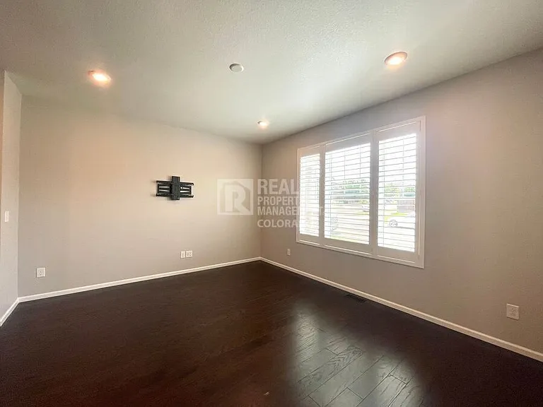 11441 Booth Falls Ct — Photo 2