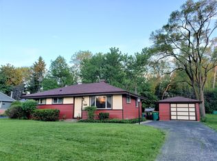 55 Golfview Rd, Lake Zurich, IL 60047