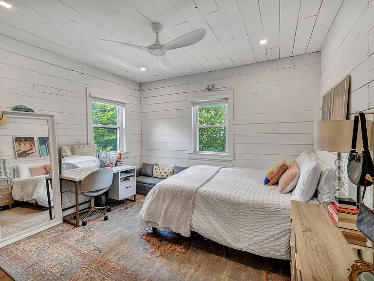 701 Harris Ave — Photo 38