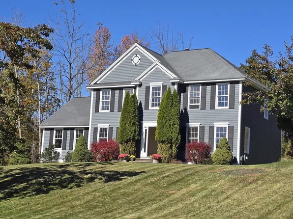 3 Pheasant Holw, West Newbury, MA 01985