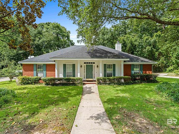 2nd image of 31251 Woodland Way