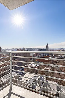 Rented by (Legacy) Elegran | media 10