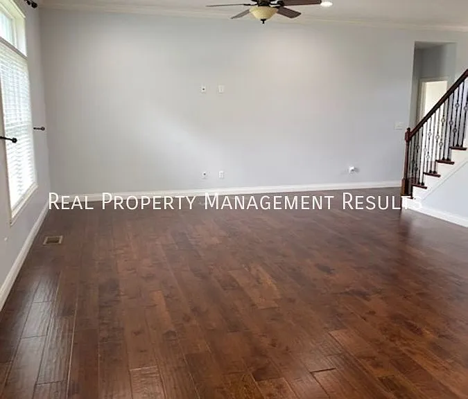 9399 Millicent Ct — Photo 2