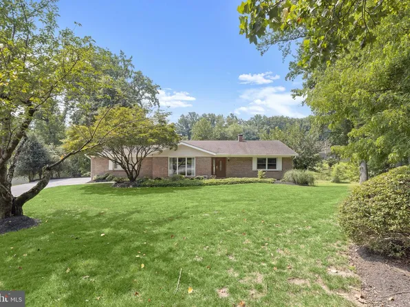 1 Whisperwood Ct, Baltimore, MD 21208