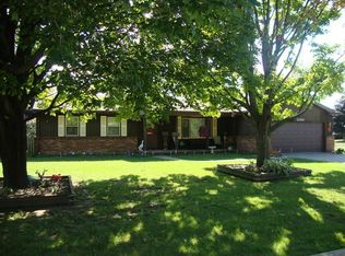 2244 Kneer Dr, Toledo, OH 43614