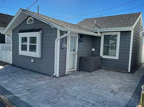 12 W Rutherford Ln, Lavallette, NJ 08735