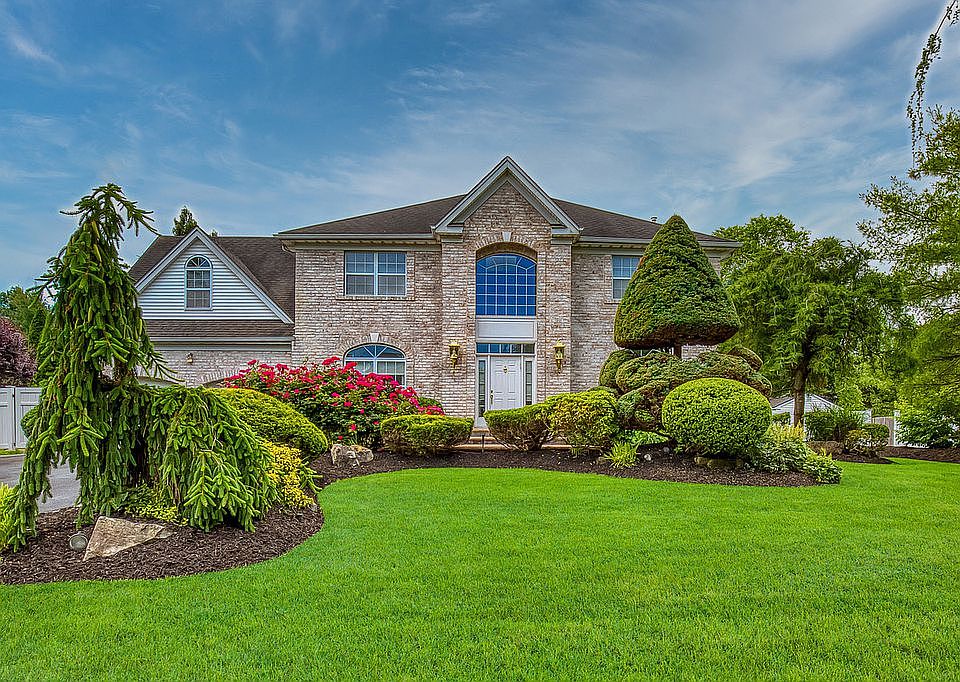 1st image of 6 Hannibal Ct