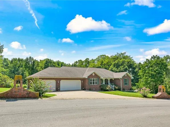 717 Laurel Cir, Neosho, MO 64850