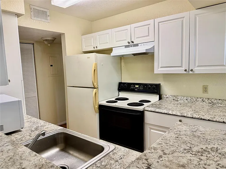 1021 S Hiawassee Rd #3915 — Photo 9