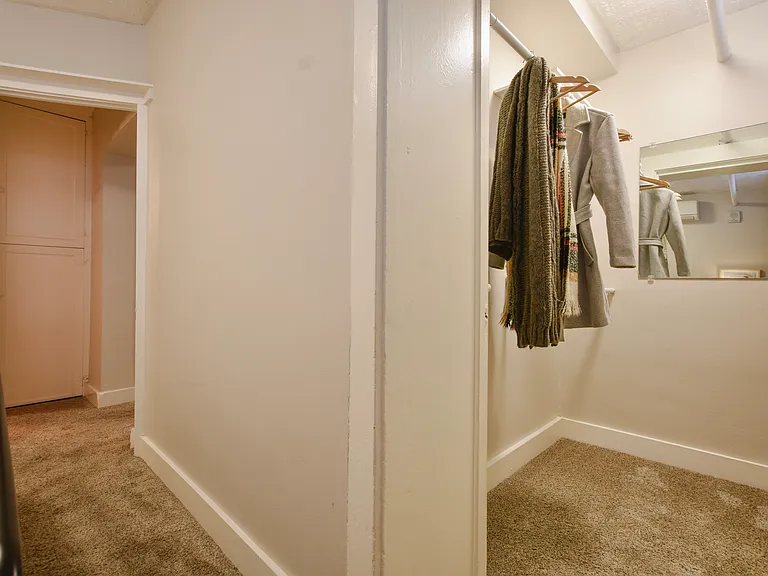 86 N B St #24 — Photo 6