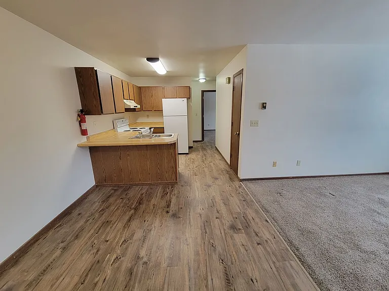 1032 Imperial Circle — Photo 14