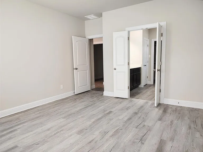 7801 Dakota Cir — Photo 17