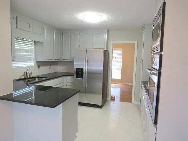 2020 Mimosa Ln — Photo 6
