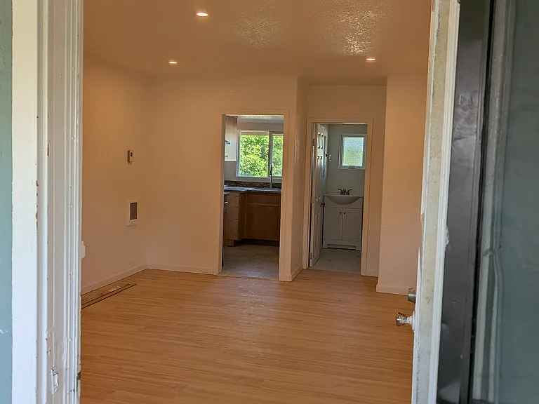 2735 Soquel Ave #6 — Photo 3