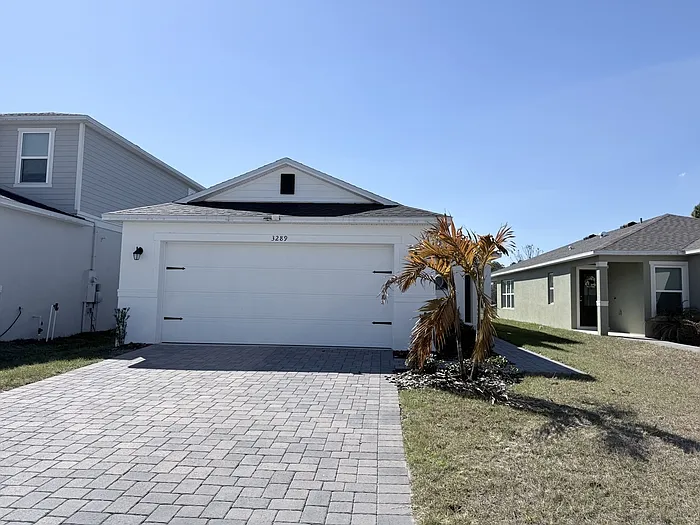 3 bed, 2.0 bath, 1600 sqft, $2,250 — Photo 1